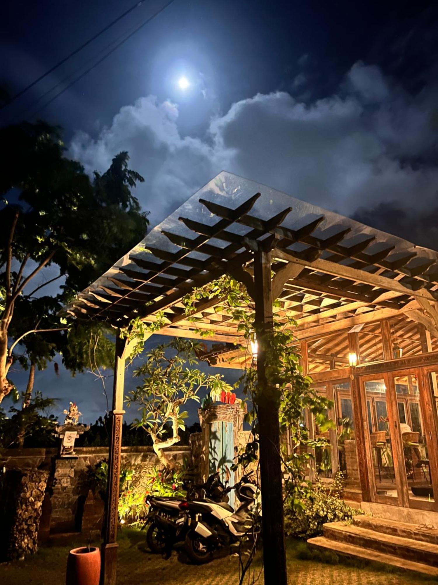 Pinokkio B&B Restaurant Ungasan  Exterior photo